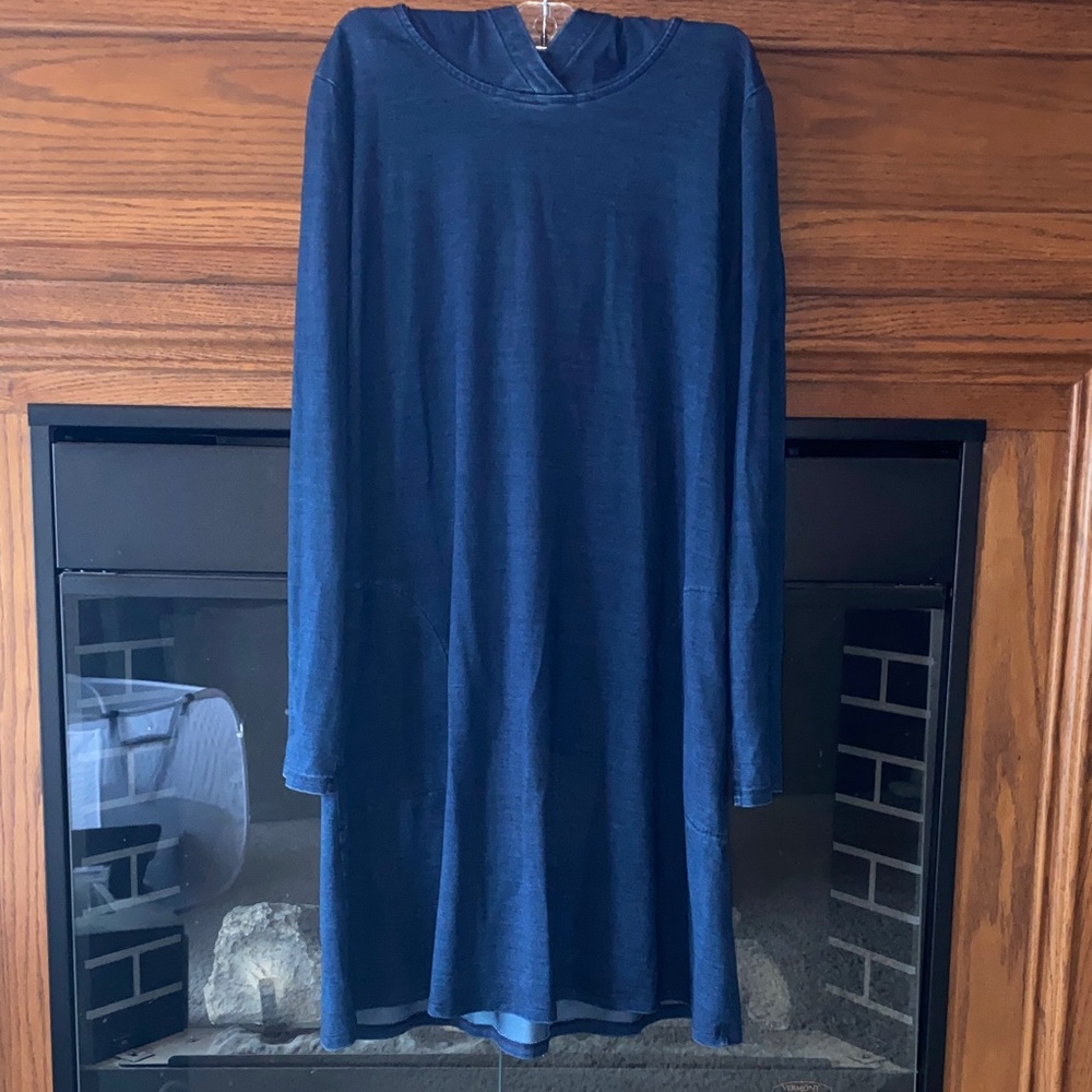 Elegant Navy Blue Long Sleeve Dress